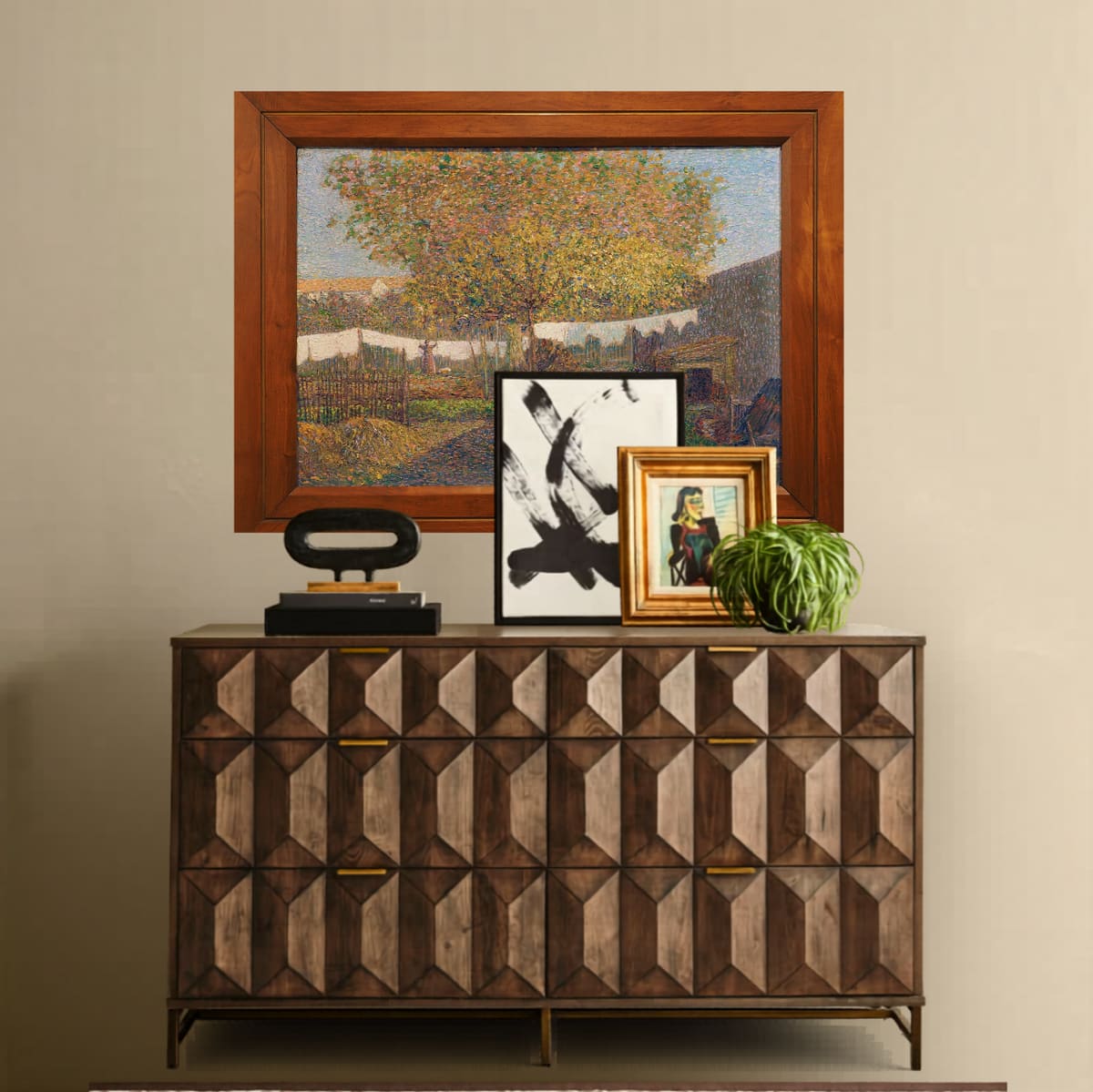 Ontwerp zonder titel (1) (2) (1) Houten dressoir met grafisch reliëf, schilderijen en persoonlijke accessoires